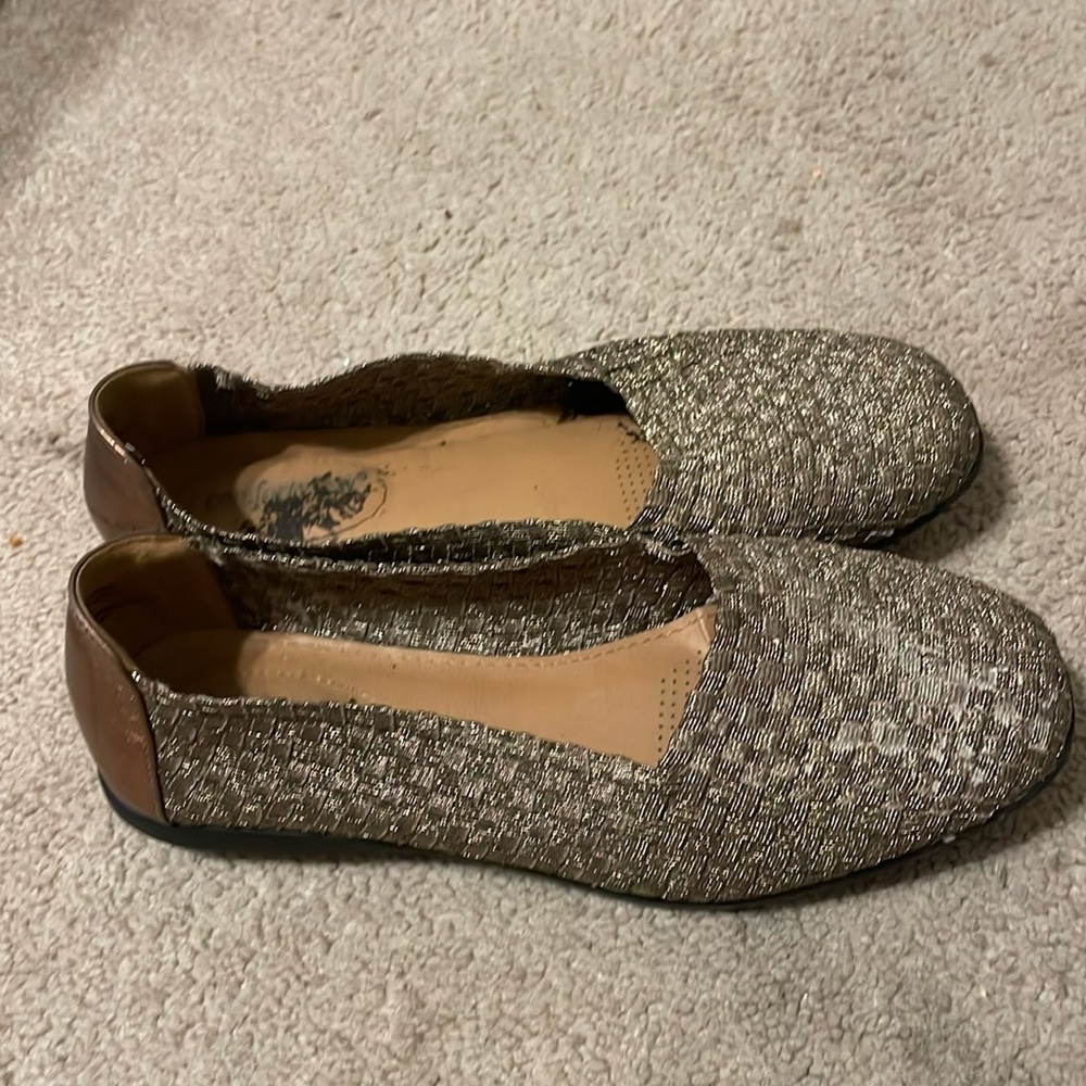 Comfortview Flats size 8.5 M